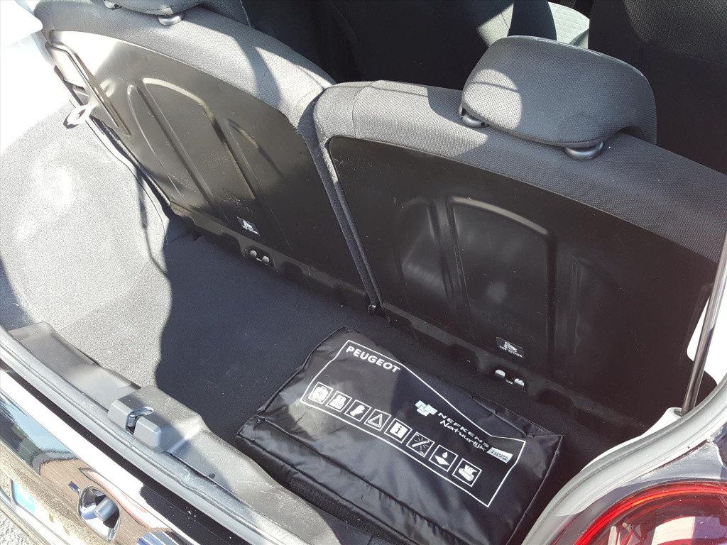 Peugeot 108 active 1.0 e-vti 72pk 5d premium pakket | airco | radio | bluet