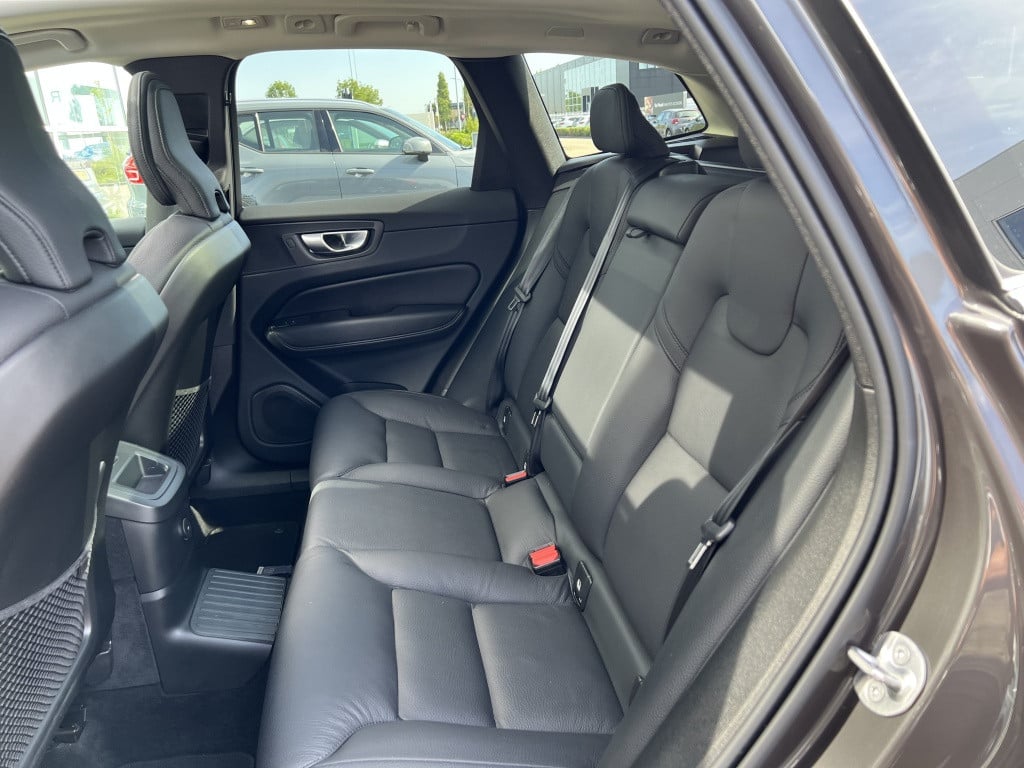 Volvo XC60 2.0 t6 awd plus + bright leder/360 cam./hk premium sound