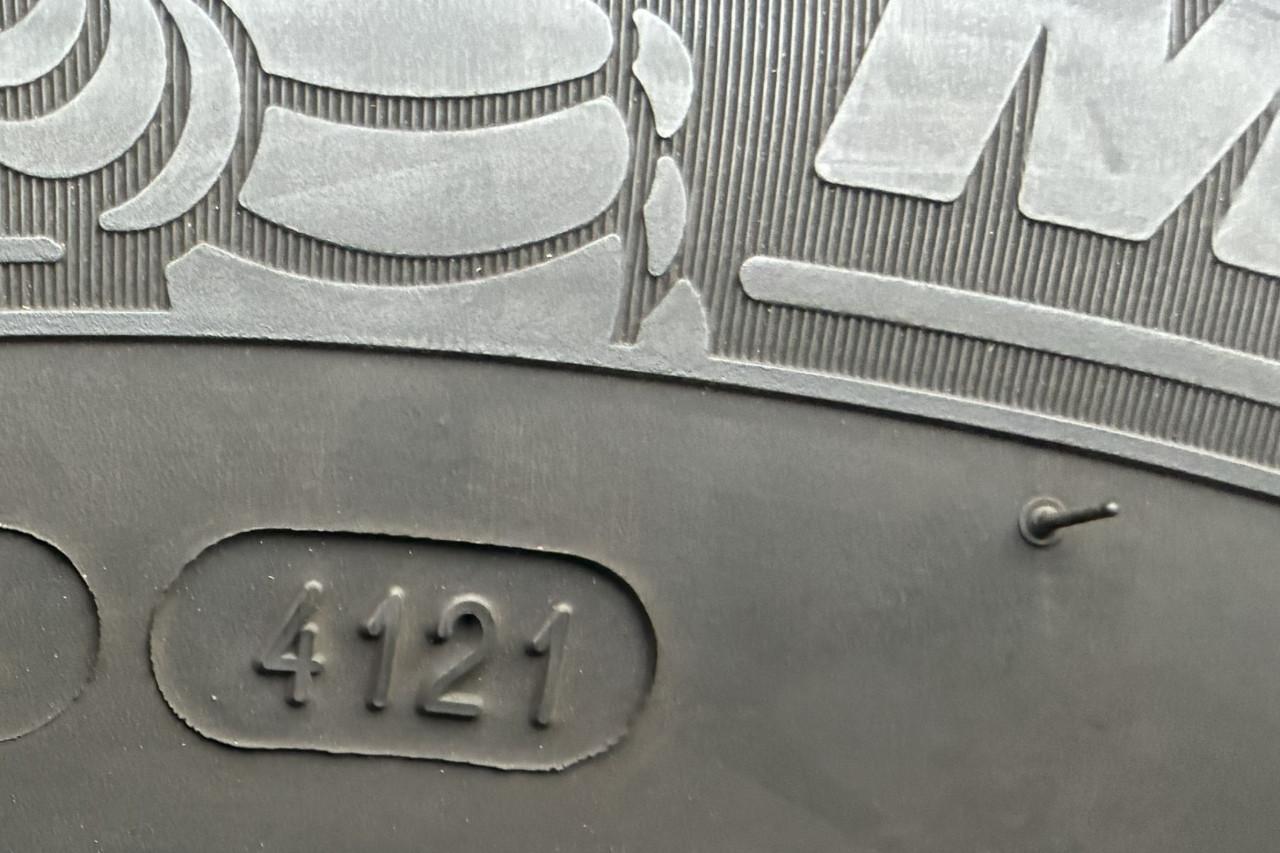 Winterbanden Audi/BMW 205 60R16 LMV 6.5mm inclusief sneeuwkettingen