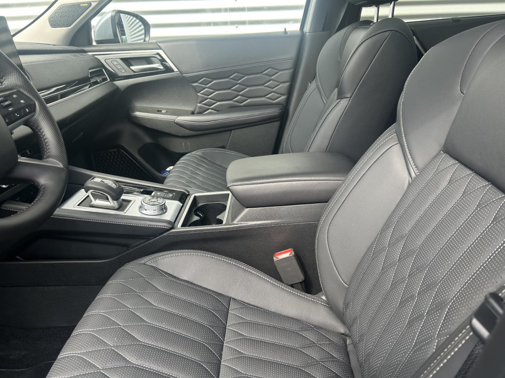 Mitsubishi Outlander 2.4 phev instyle