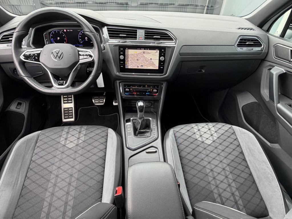 Volkswagen Tiguan 1.5 tsi 150pk dsg r-line | trekhaak | camera | carplay | 