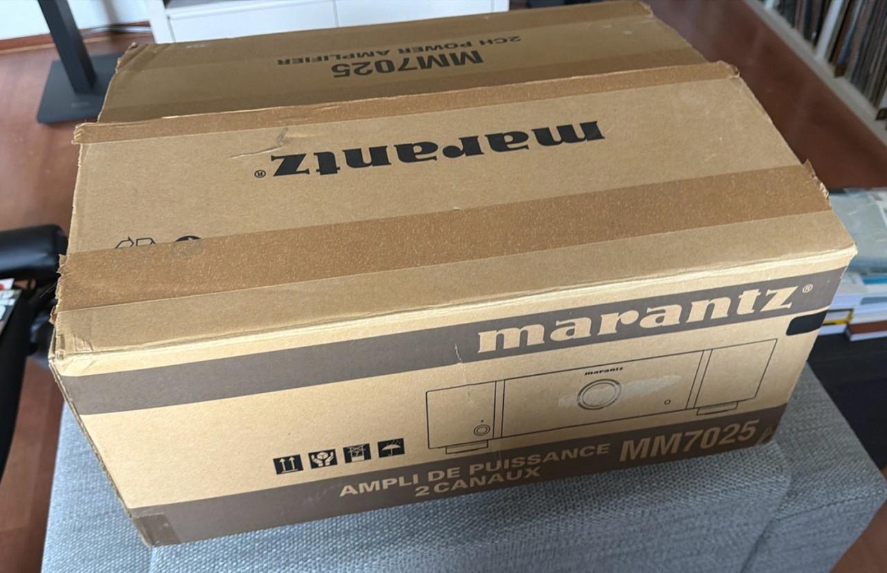 Marantz MM7025 EINDVERSTERKER 2x 140 watt.