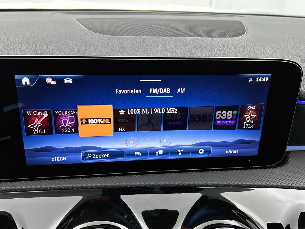 Mercedes-Benz A-Klasse 250 e business solution amg | panoramaschuifdak | sm