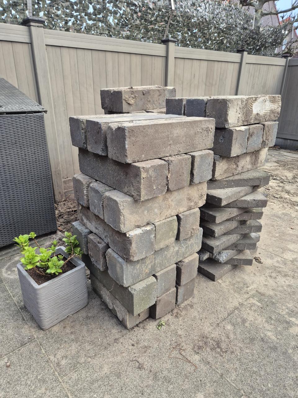 GRATIS Betonnen stapelblokken