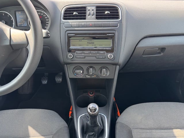 Volkswagen Polo 1.4 • Benzine • 2010 • 123.000 km • Zwart • APK 02-2026