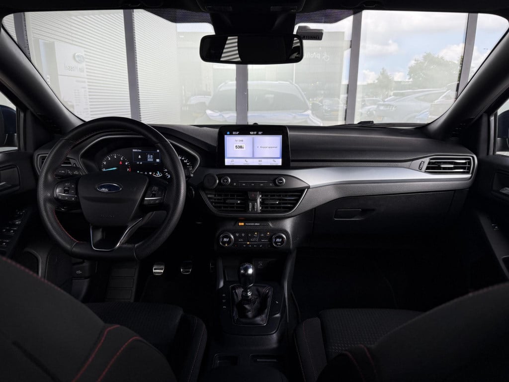 Ford Focus wagon 1.0 ecoboost hybrid st line style 17'' lmv | trekhaak | ke