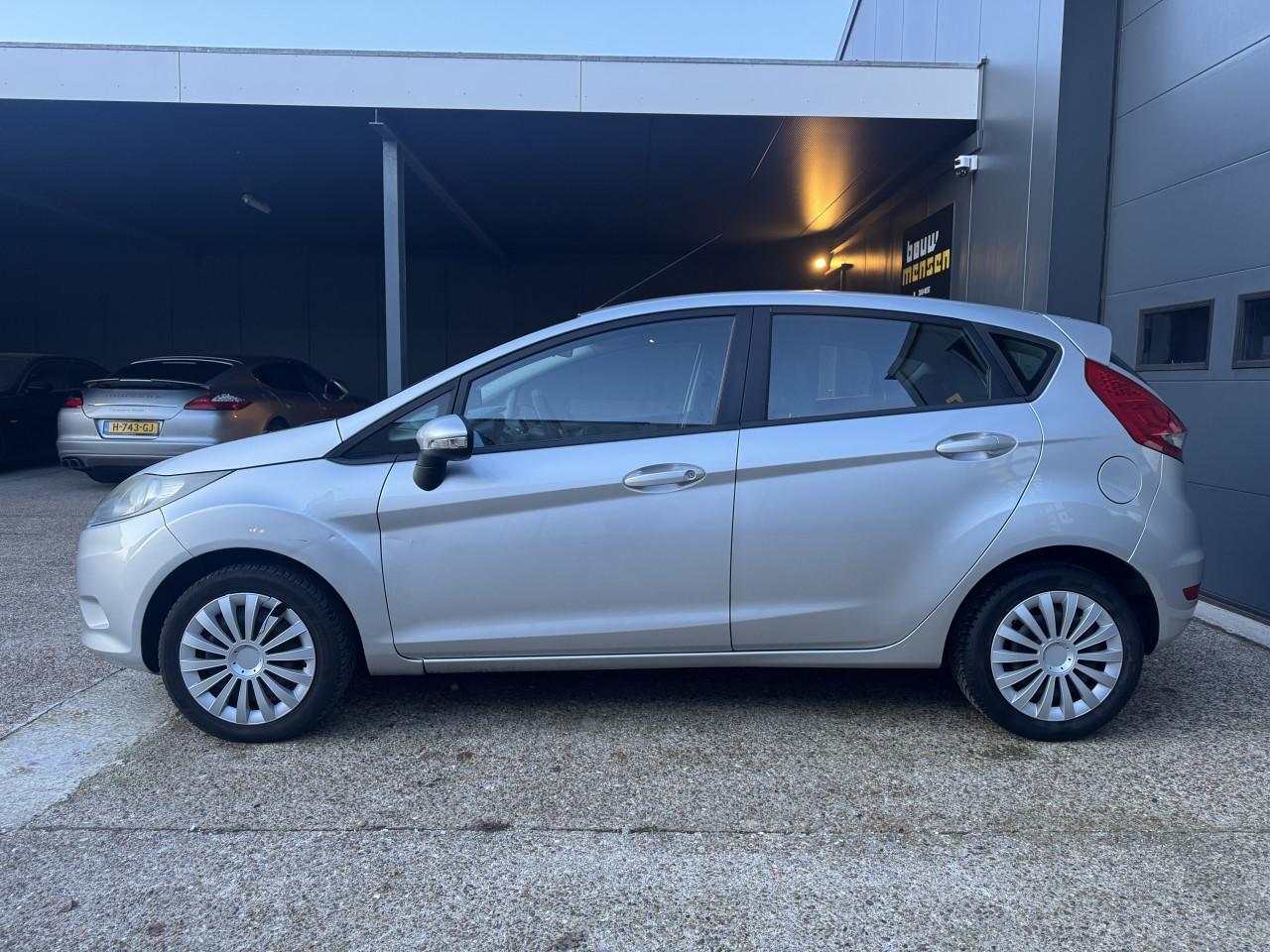 Ford Fiesta 1.25 44KW Limited 5DRS 2009  Airco Apk  Navi