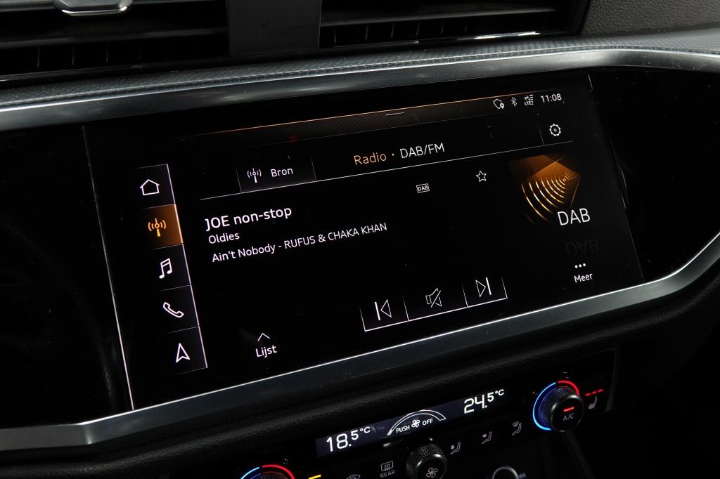 Audi Q3 1.5 tfsi | stoelverw. | trekhaak | pdc |
