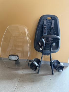 Yepp mini black fietsstoel met windscherm