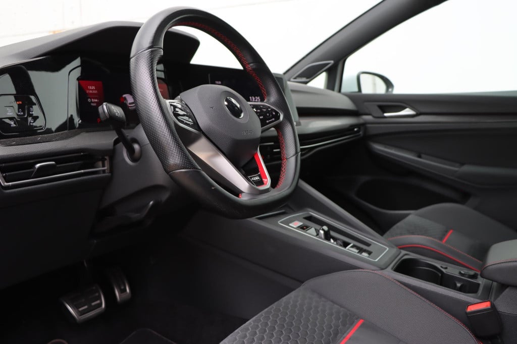 Volkswagen Golf gti 2.0 tsi clubsport 300pk dsg7