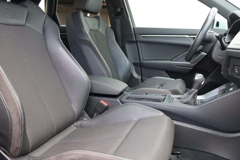 Audi Q3 35 tfsi pro line s 150pk s-tronic