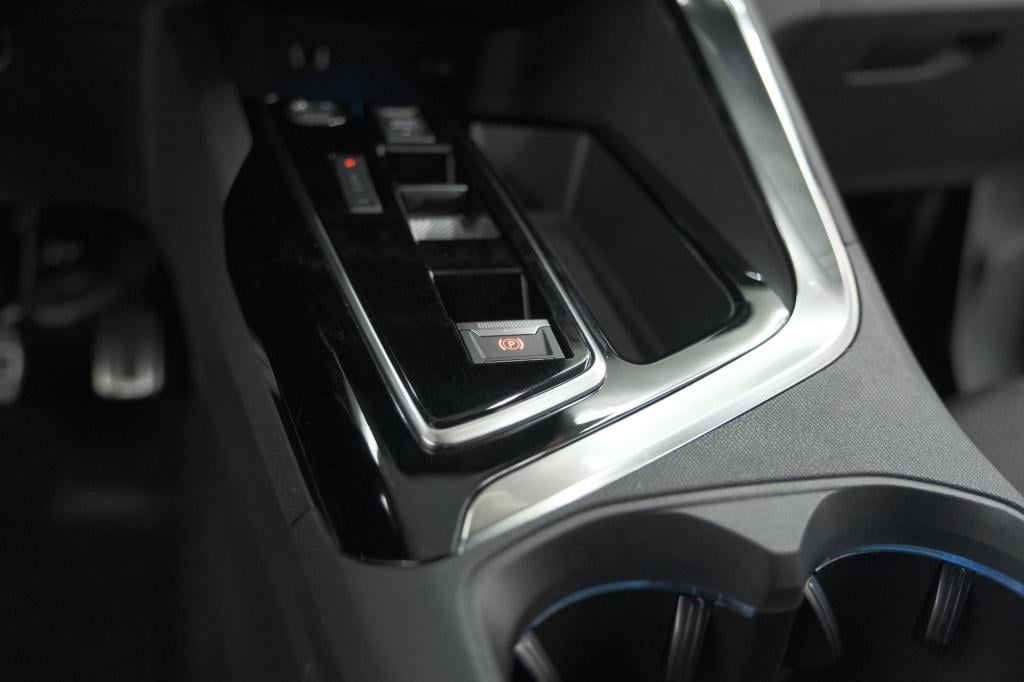 Peugeot 3008 1.2 hybrid 136 e-dcs6 gt | 360 camera | adaptieve cruise contr