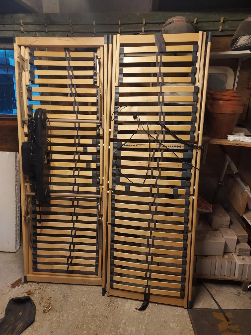Gratis2x elektrische lattenbodems 70x197