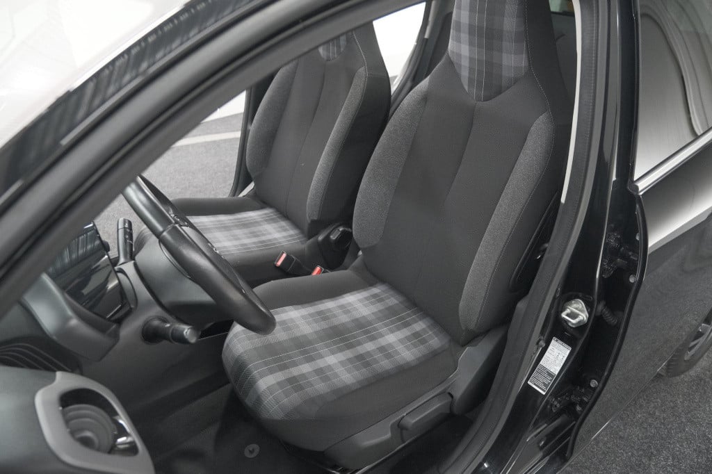 Peugeot 108 1.0 e-vti allure top! | elektrisch vouwdak | apple carplay | da