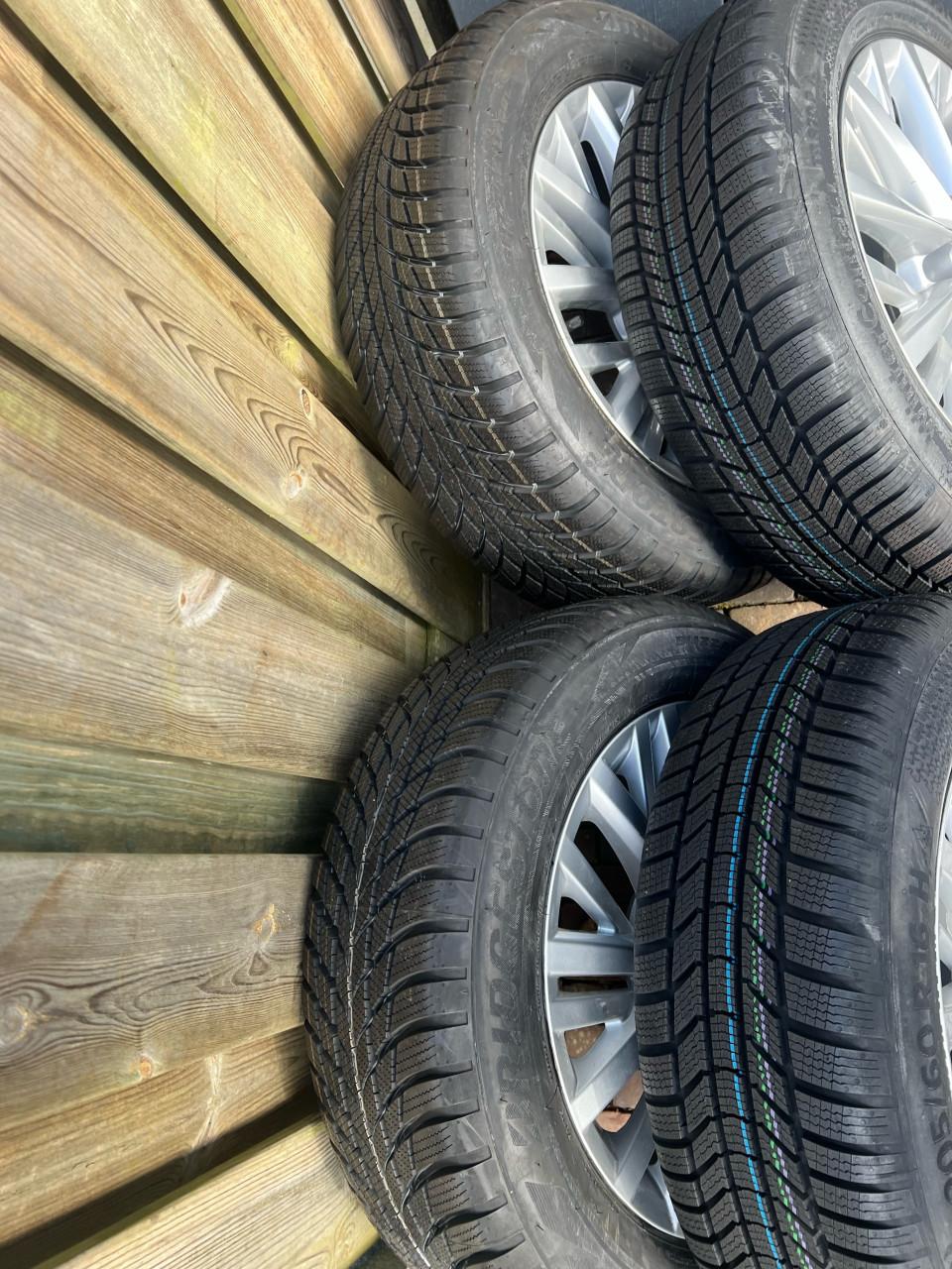 VW T-roc Golf velgen caddy 16 inch nieuwe banden