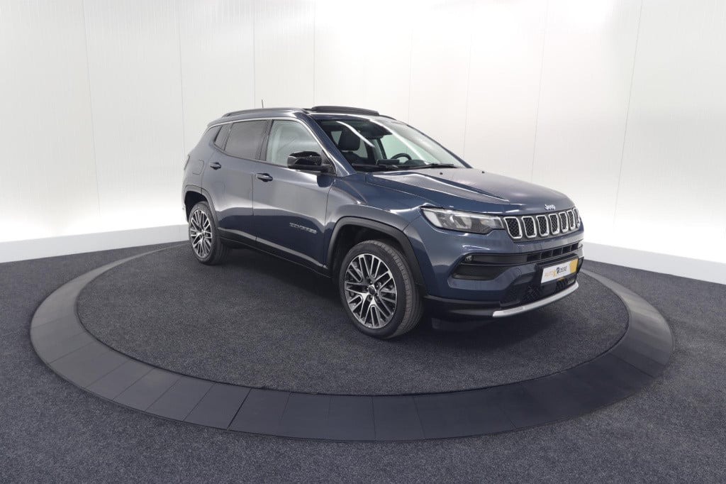 Jeep Compass 4xe 190 plug-in hybrid electric limited | elektrisch panoramad