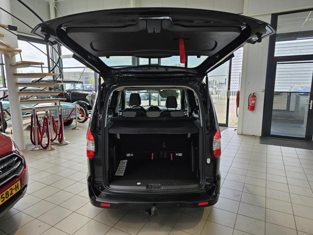 Ford Tourneo Courier 1.0 titanium