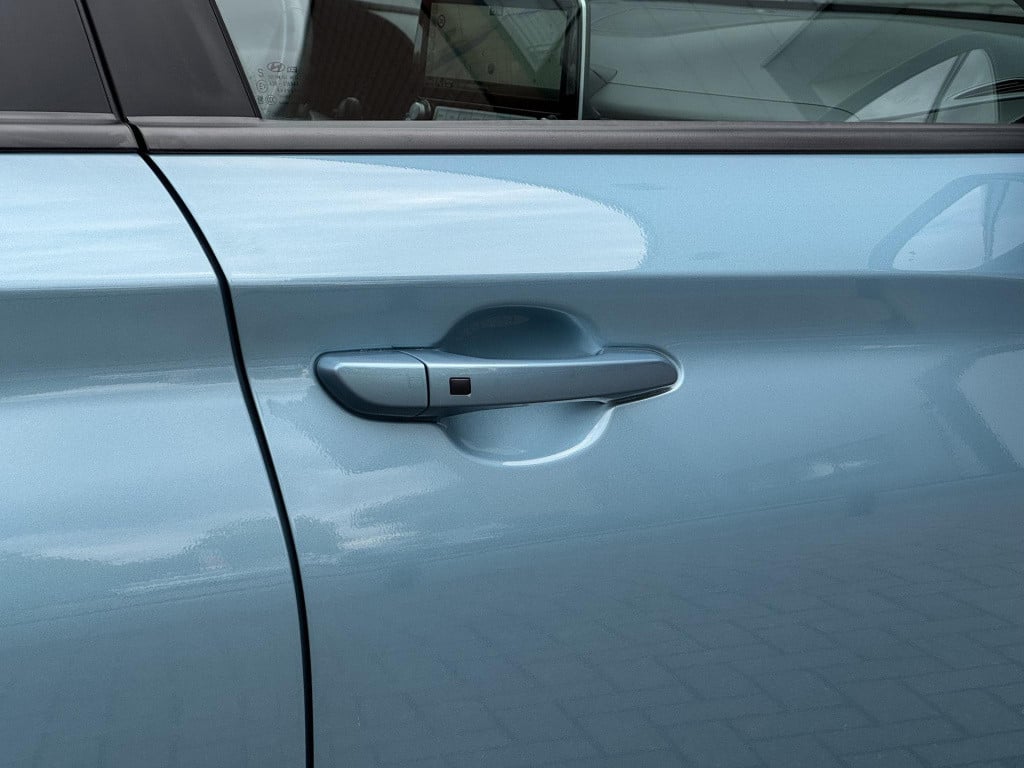 Hyundai Kona ev premium 64 kwh soh 95%, incl. accucertificaat!