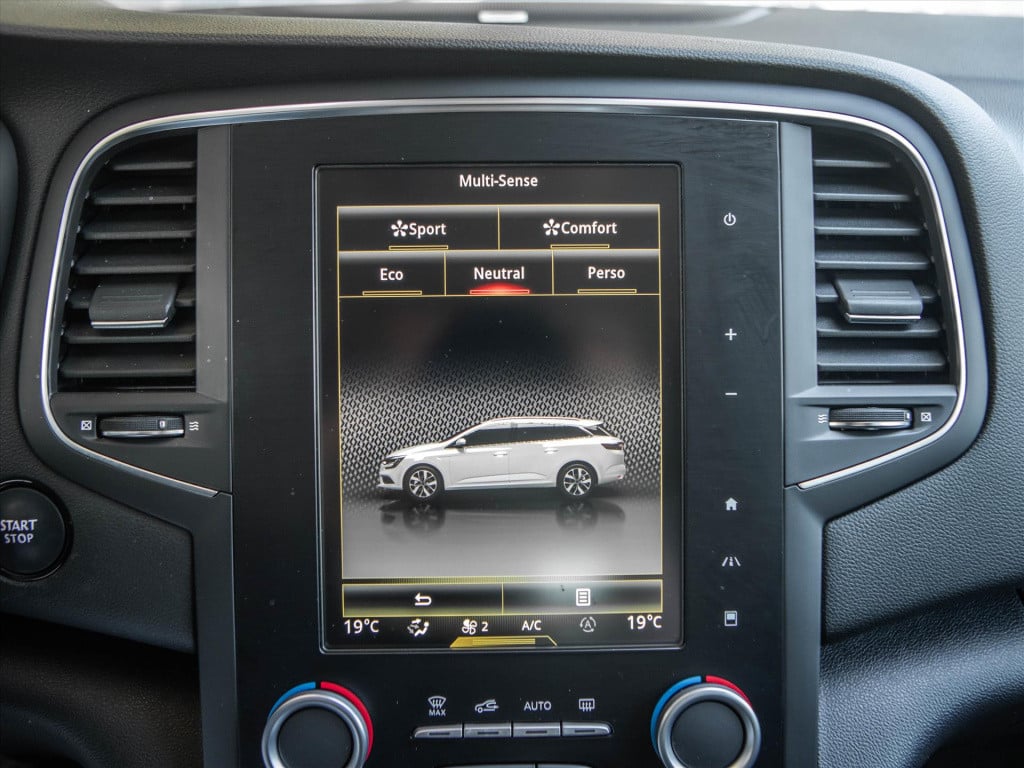 Renault Megane 1.2 energy tce 130pk bose | navigatie | camera | park. senso
