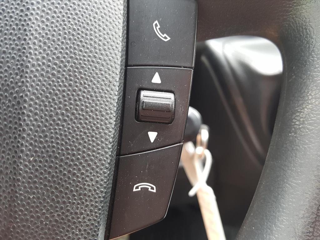 Peugeot Boxer gb 333 l2h2 bluehdi 140pk trekhaak | navigatie | cruise contr