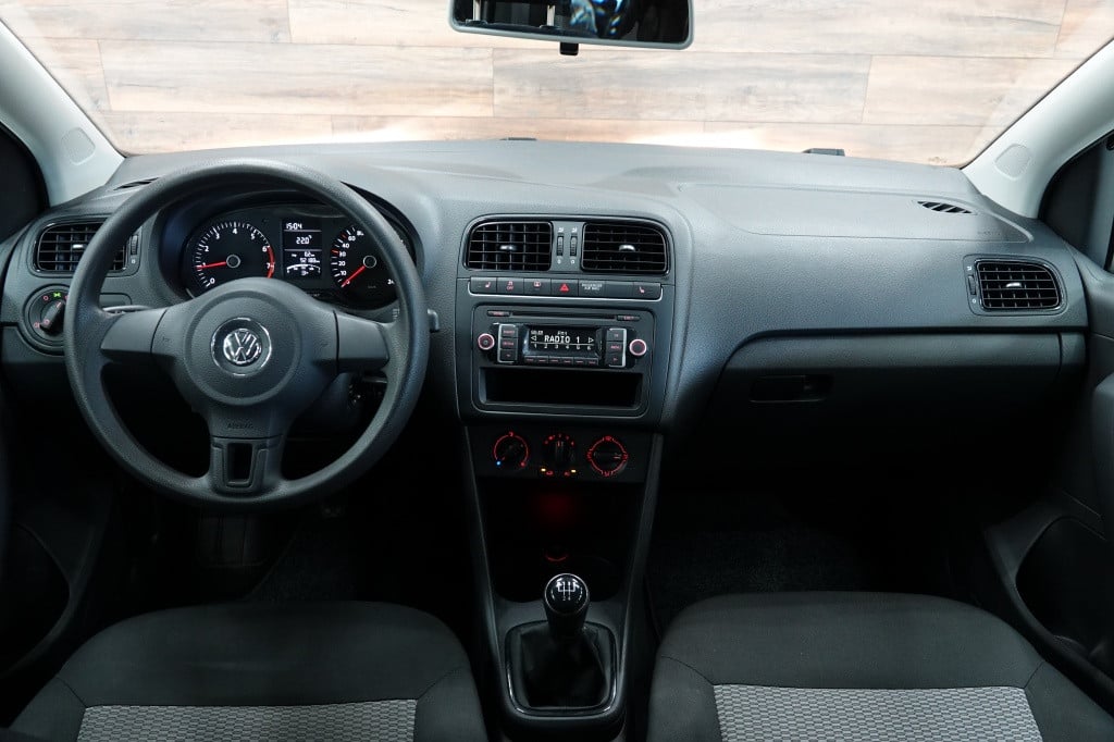Volkswagen Polo 1.2-12v comfortline | stoelverw. | 17" | airco |