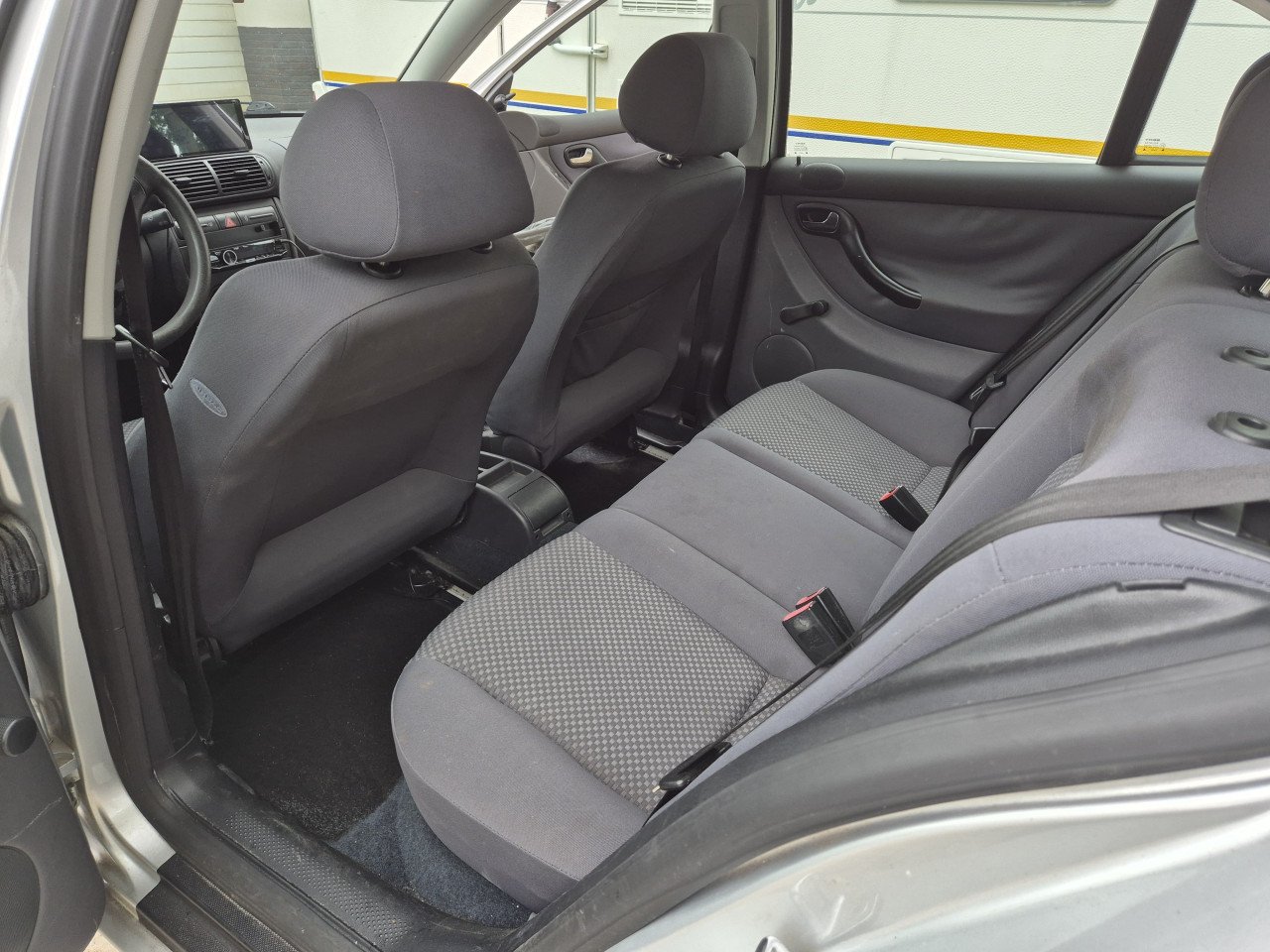 Seat Leon 1.6 uit 2002 – Airco, Bluetooth radio, Android auto
