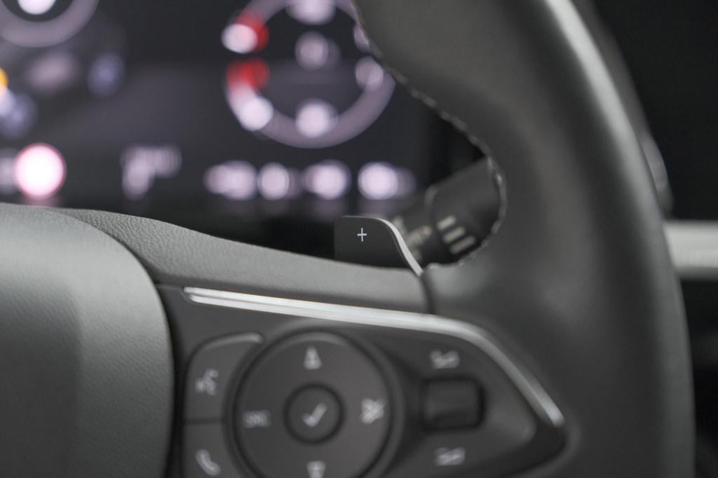 Opel Grandland 1.6 turbo plug-in hybrid gs 225 | adaptieve cruise control |