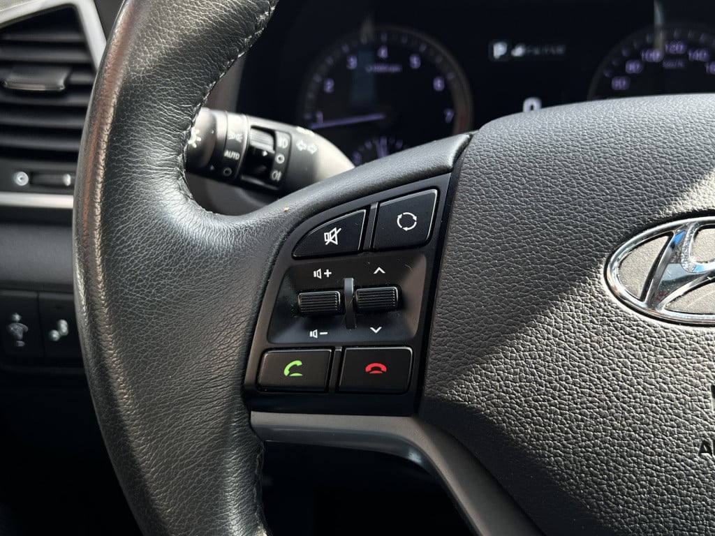Hyundai Tucson 1.6 t-gdi premium 4wd | camera | trekhaak | nav | panorama d