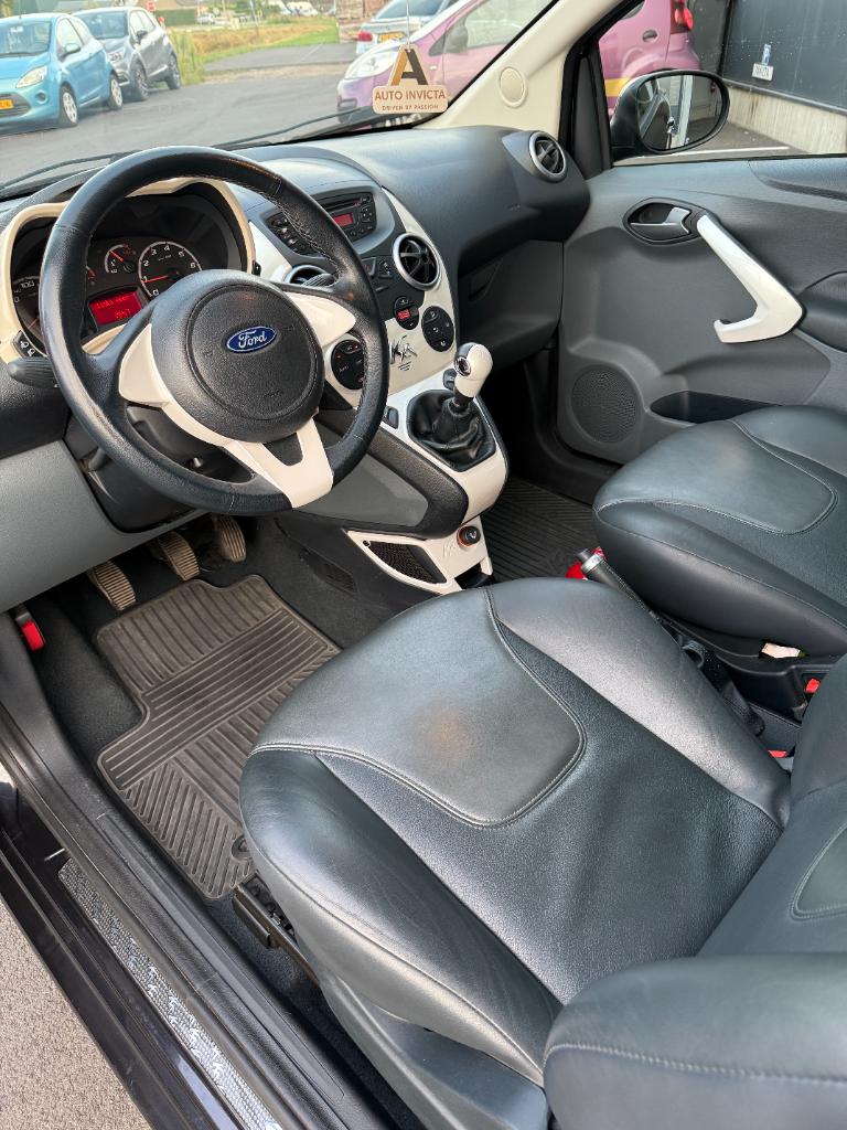 Ford KA 1.2 titanium - full option - lage kmstand