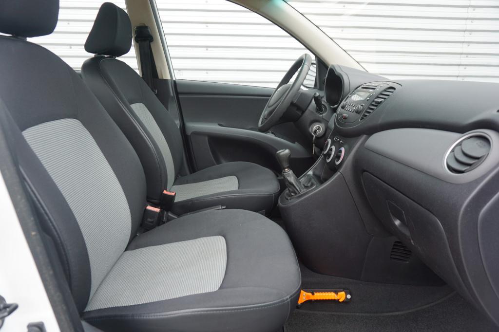 Hyundai I 10 1.1 active cool airco / elektr. ramen / nap