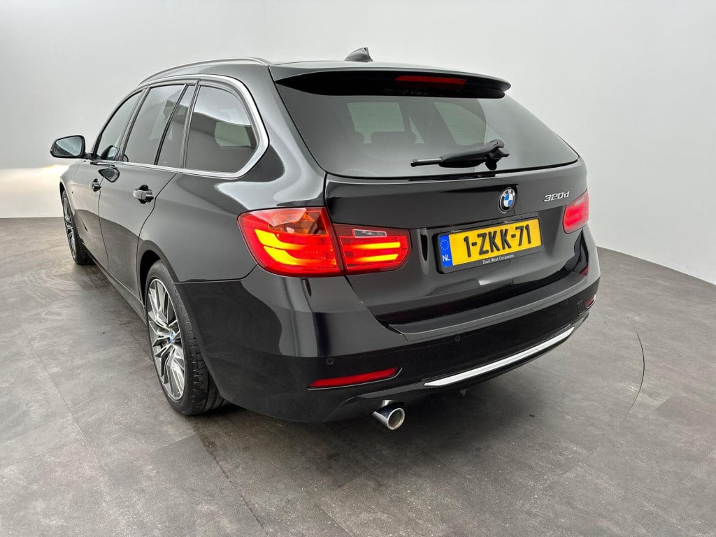 BMW 3-serie touring 320d high executive pano leder automaat