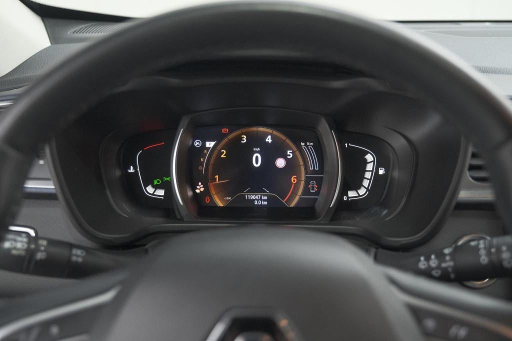 Renault Kadjar 1.3 tce 140 edc limited | trekhaak | allseason banden | stoe