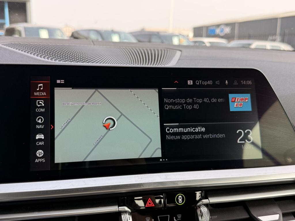 BMW 4 Serie cabrio m440i xdrive | head-up | harman/kardon | leder | 360 cam