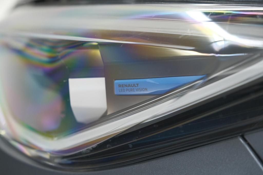 Renault Zoe r110 life 52 kwh | koopaccu | 3 fase | camera | apple carplay |