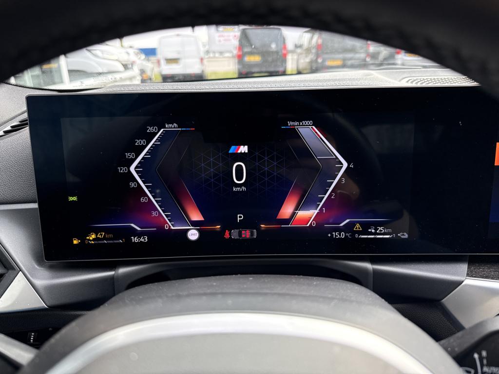 BMW 3-serie 320e m sport pro | m performance | vol opties | h&k | pano | le