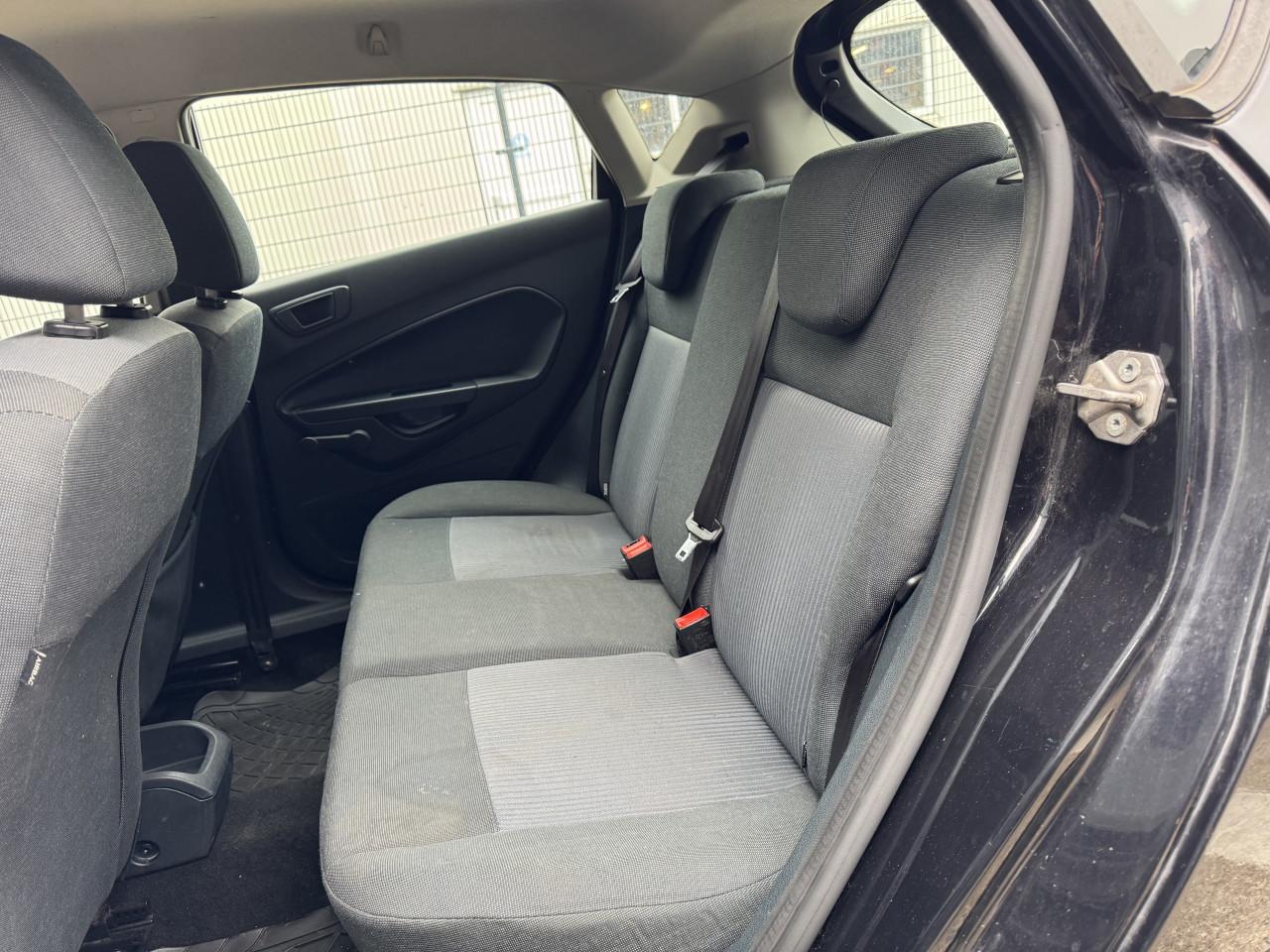 Ford Fiesta 1.25 44KW Champion 5DRS 2013  Airco Apk  Nap