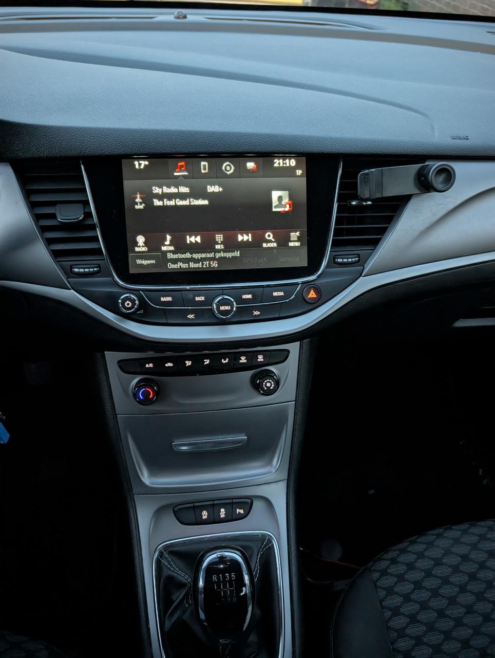 Opel Astra 1.6 Cdti 81KW 5D 2017 Wit met trekhaak