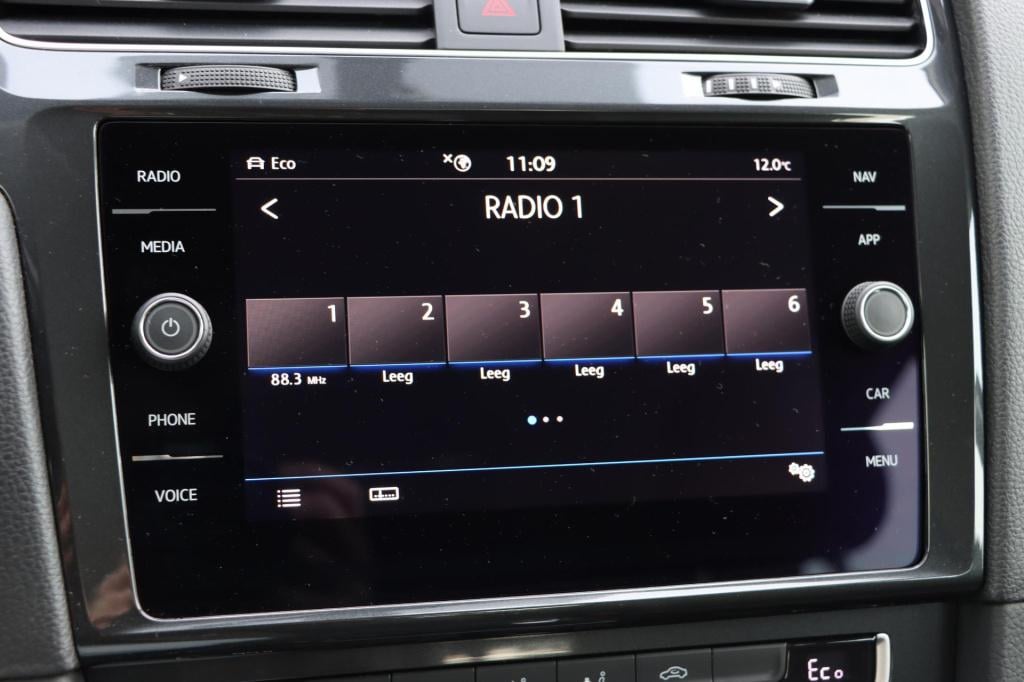 Volkswagen E-golf e-edition | soh 94,3% | navigatie | parkeersensoren | dri