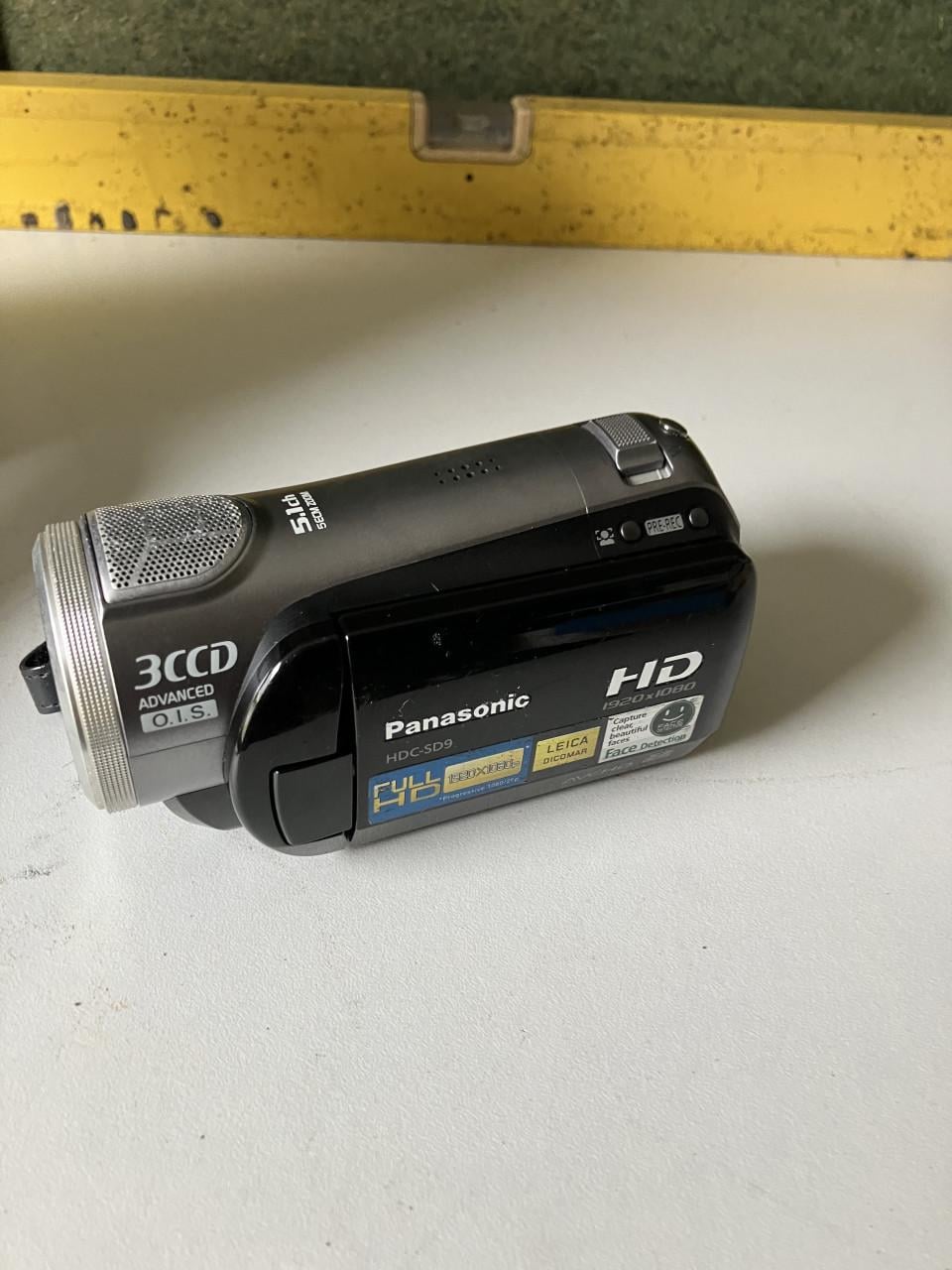 Te koop foto en filmapperatuur uit de oudere tijd