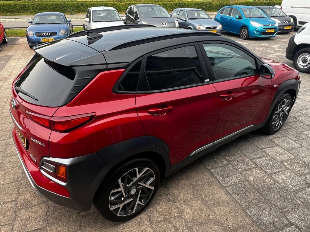 Hyundai Kona 1.6 gdi hev premium two tone, leer, camera, head up display en