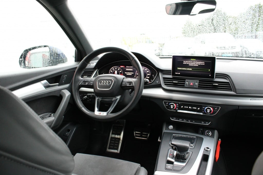 Audi Q5 45 tfsi quattro s edition full options