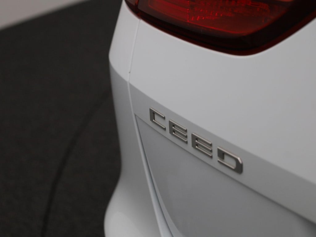 Kia Ceed Sportswagon 1.0 t-gdi dynamicline | lmv | navigatie | climate cont