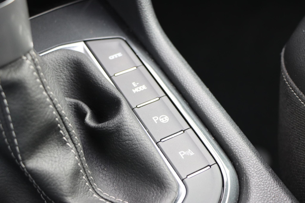 Volkswagen Tiguan 1.4 tsi ehybrid r-line business + 245pk dsg6