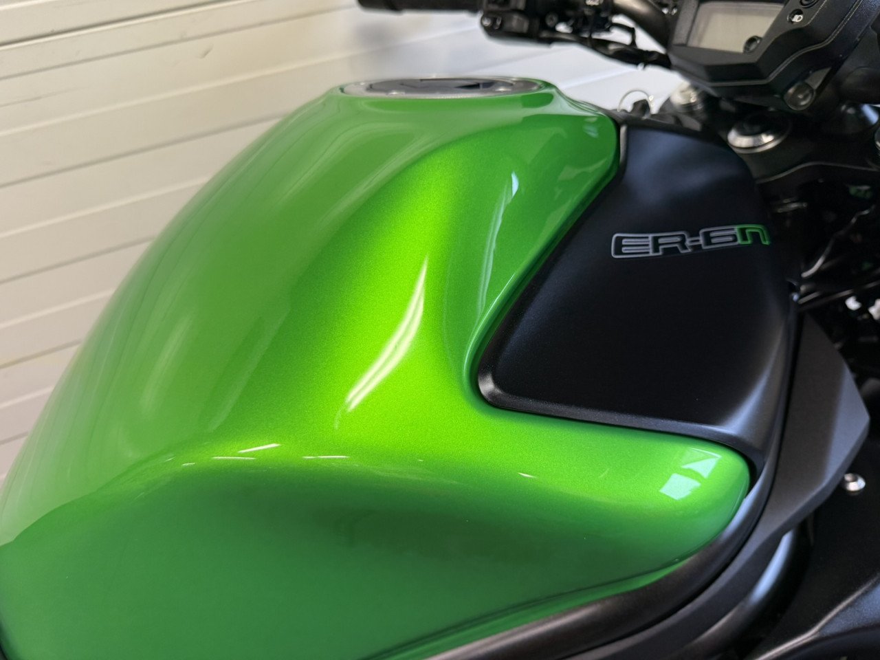 Gave Kawasaki ER6N ABS slecht 6900km! Bj 2017!