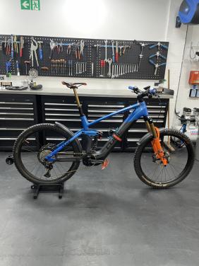 Cube Stereo Hybrid 160A HPC ActionTeam XL 2022 Blauw