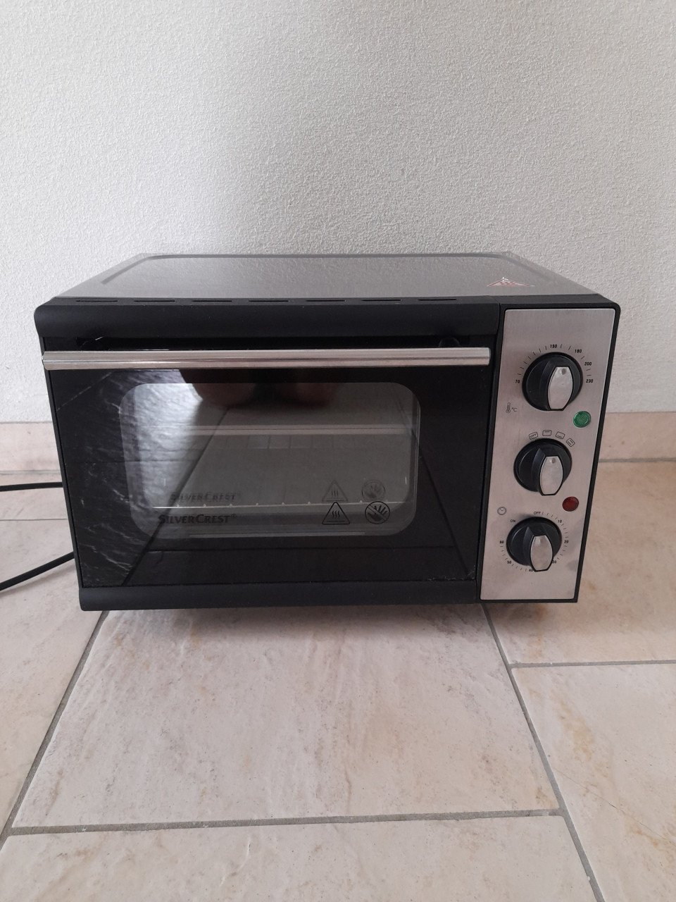 Kleine oven / grill 40 x 33 x 28H (in goede nette staat)