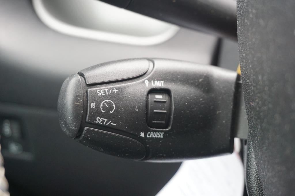Citroen C3 Picasso 1.2 puretech exclusive airco / navi / cruise / camera / 