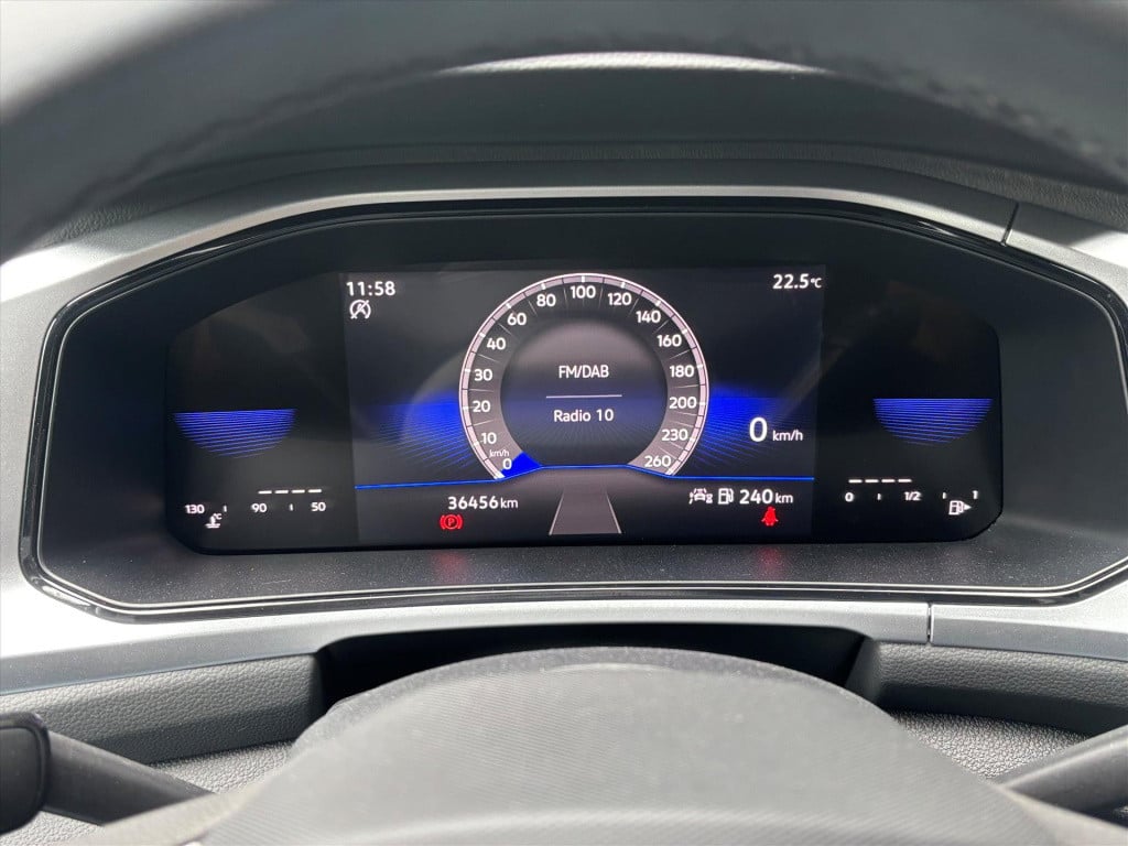 Volkswagen T-roc 1.0 tsi 110pk life| carplay| autom inparkeren|led| rijklaa