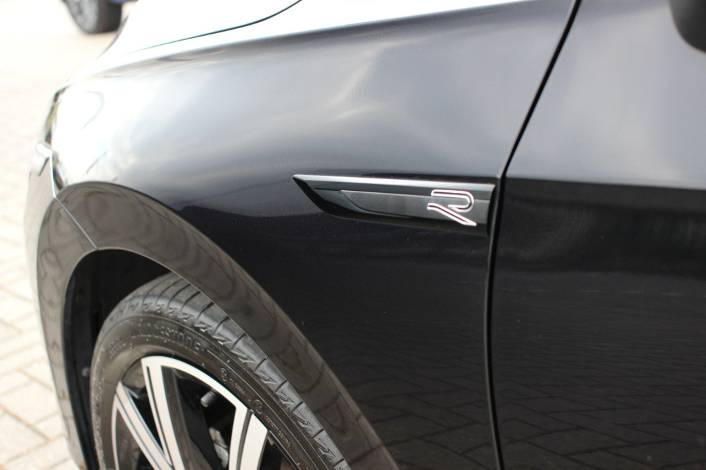 Volkswagen Golf 1.5 etsi r-line business | acc | pano. | camera | dab | sfe