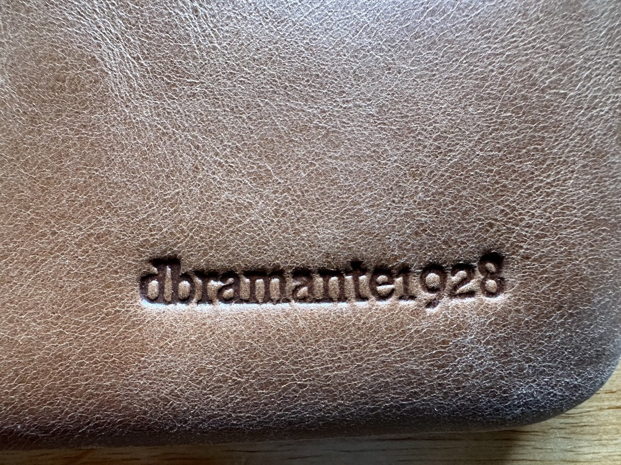 Lederen Sleeve DBramante1928 Macbook M1
